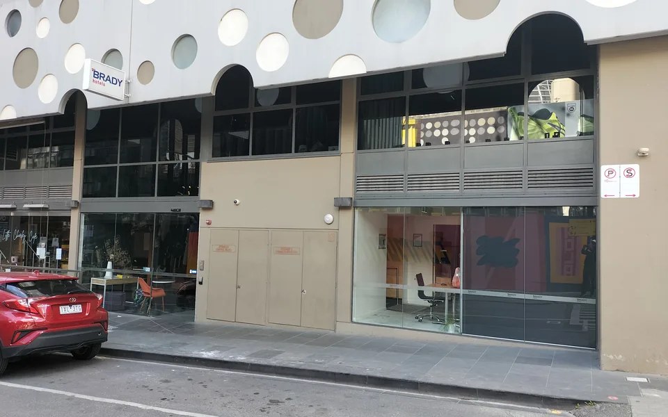 Street-level exterior and entrance of Brady Hotel Central Melbourne